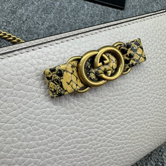 Gucci Leather Wallet on Chain 550-092225 - Picture 4 of 12